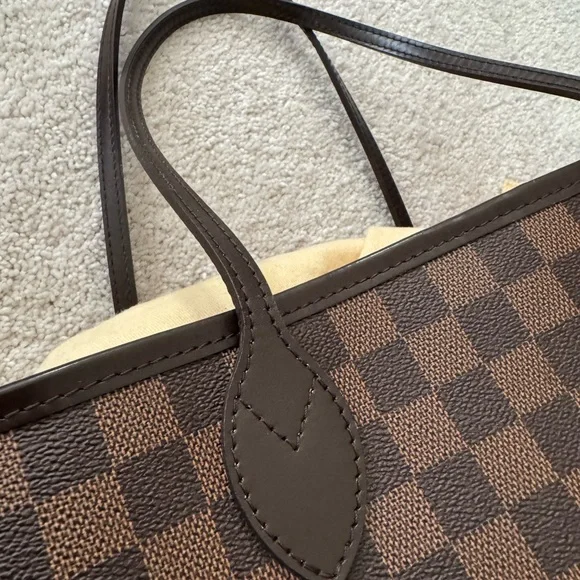 Louis Vuitton Neverfull MM Damier - Picture 10 of 16